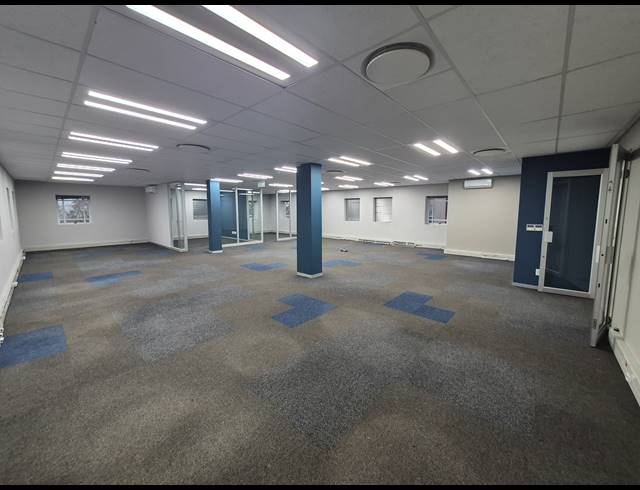 403M² OFFICE TO LET IN RIVONIA